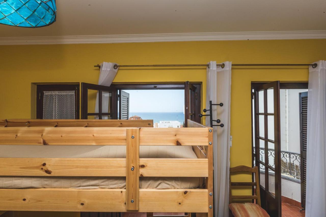 Chill Hill & Private - Peach Garden Hostal Ericeira